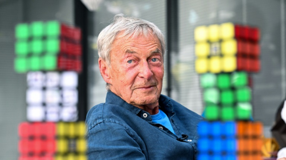 Erno Rubik, os 50 anos da invenção do cubo mágico