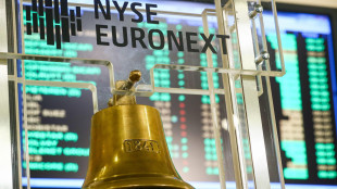 Borsa: Europa chiude in calo, le banche frenano i listini