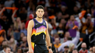 Suns' Booker has 'mild' hamstring strain