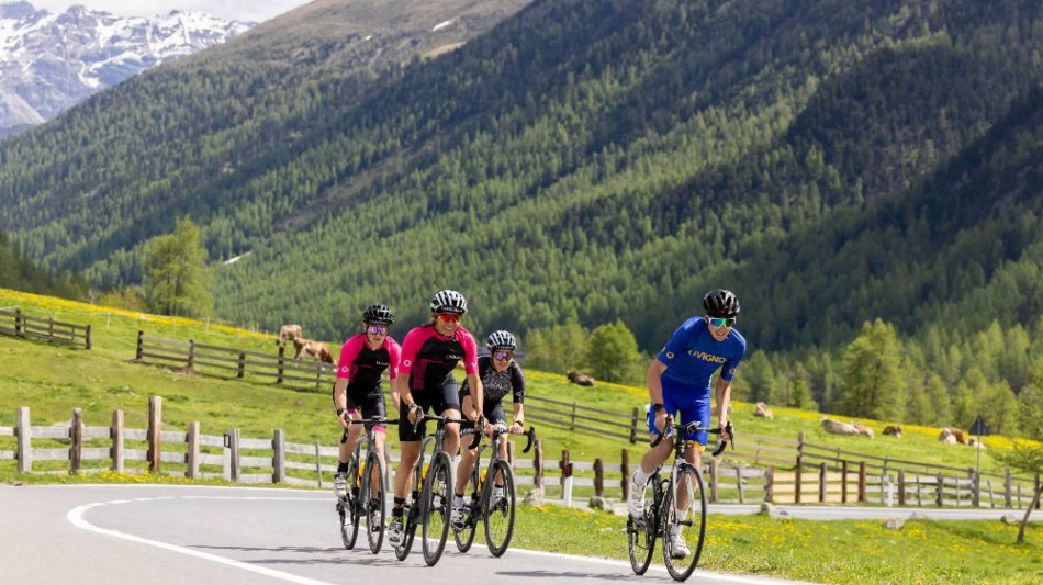 Ciclismo: Alé la Merckx a Livigno sulle strade del Giro d'Italia