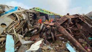 More than 280 dead, hundreds hurt in India horror rail crash