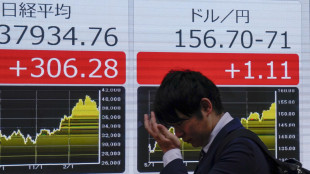 Borsa: Asia in rosso su incertezza tassi, Europa verso calo