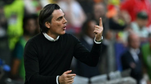 Show your love for Turkey by supporting us, Montella tells critics