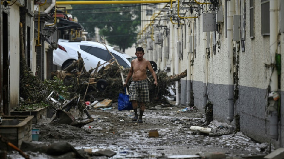 Número de mortes por tempestades recentes em Pequim sobe para 33