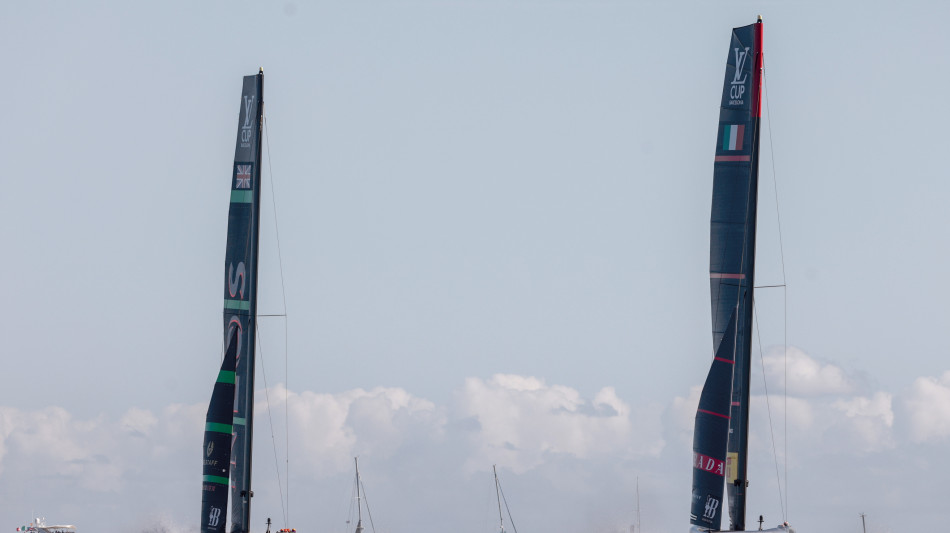 Finale Vuitton Cup: a Ineos regata 5, 3-2 con Luna Rossa