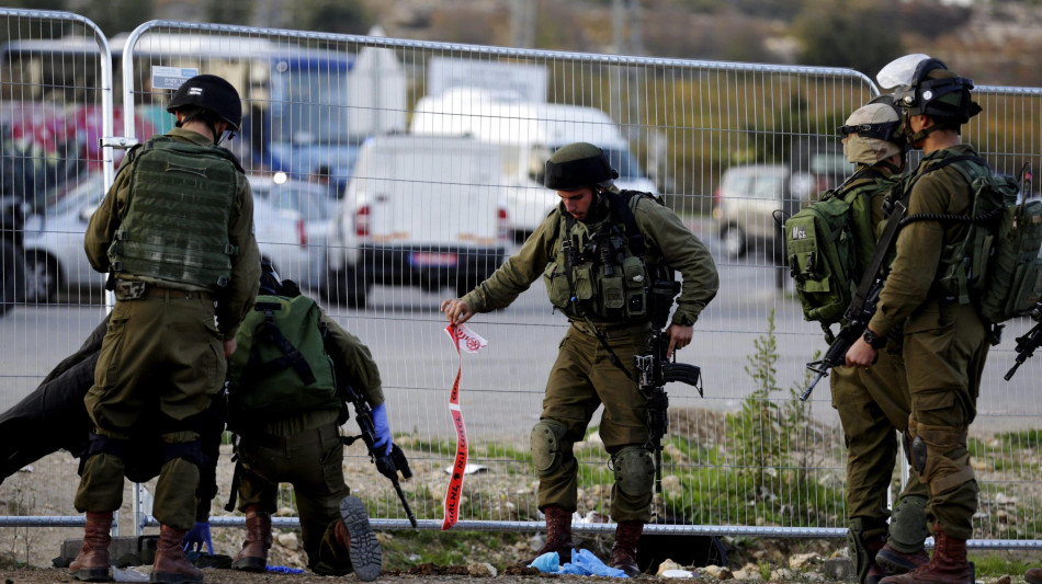 Israele: attacco con coltello a Holon, due morti