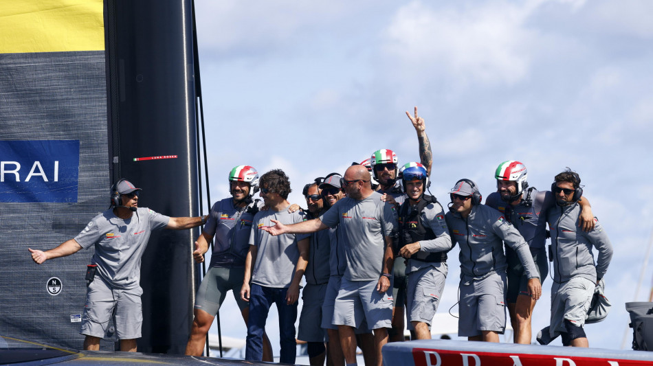 Louis Vuitton Cup: Luna Rossa in finale, Bertelli 'bravi tutti'