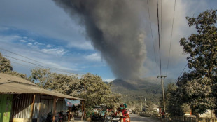 Indonesia volcano erupts again after killing nine day earlier