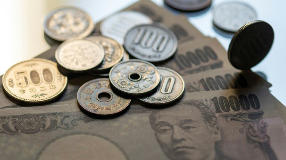 Yen touches 38-year low, stocks slide