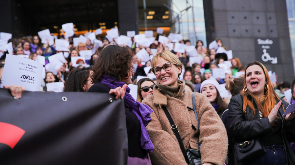 ++ A Cannes MeToo, il corto di Godrèche sulle violenze ++