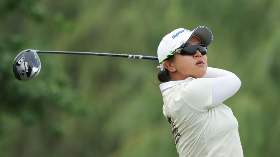 Kim Sei-young holds lead with late birdies at LPGA Shanghai