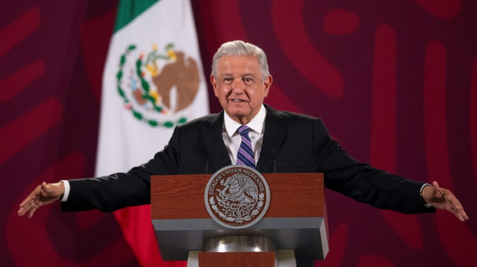 Presidente mexicano denuncia "traición" opositora tras fracasar su reforma eléctrica