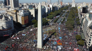 Marcha en reclamo de justicia por muerte de manifestante arrestado en Argentina