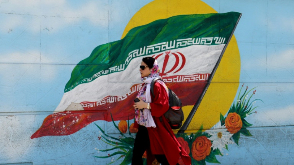 Irán confirma que detuvo a dos franceses por querer "desestabilizar" el país