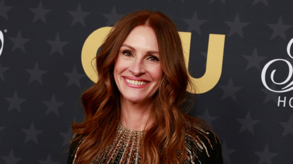 Julia Roberts quer cheeseburgers e bebidas em seu apocalipse