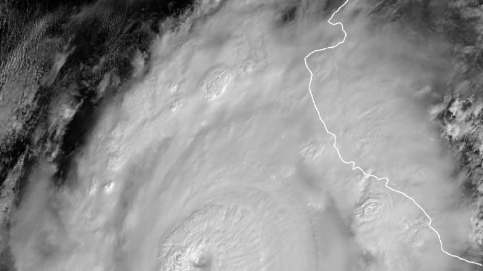 Major Hurricane Roslyn approaches Mexico's Pacific coast
