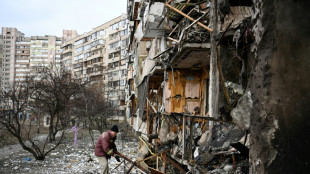 Ukrainian and Russian fight on streets of capital Kyiv