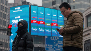 Borsa: Shanghai apre a -0,05%, Shenzhen a -0,19%