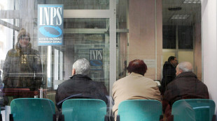 Inps, in pensione in media a 64,2 anni, rischio squilibri