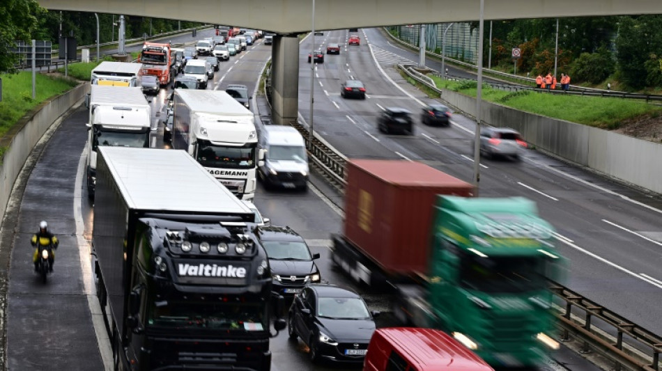 Studie: Zehn Prozent mehr Bus und Bahn statt Auto spart 19 Milliarden Euro ein