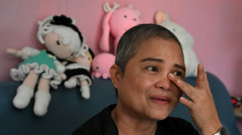 Cancer patients in the Philippines falling for alternative 'cures'