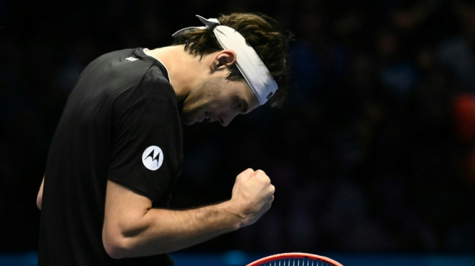 Fritz vence Medvedev e consegue 1ª vitória no ATP Finals