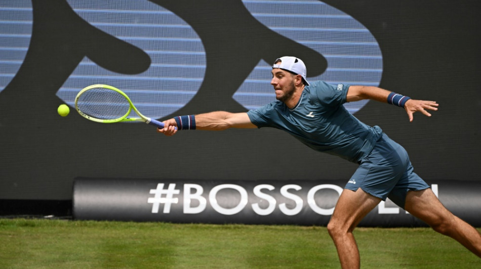 Struff siegt mit dem zehnten Matchball