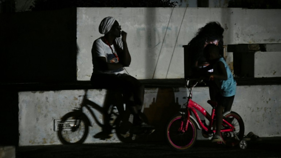 Em Cuba, déficit crônico continua uma semana depois de apagão