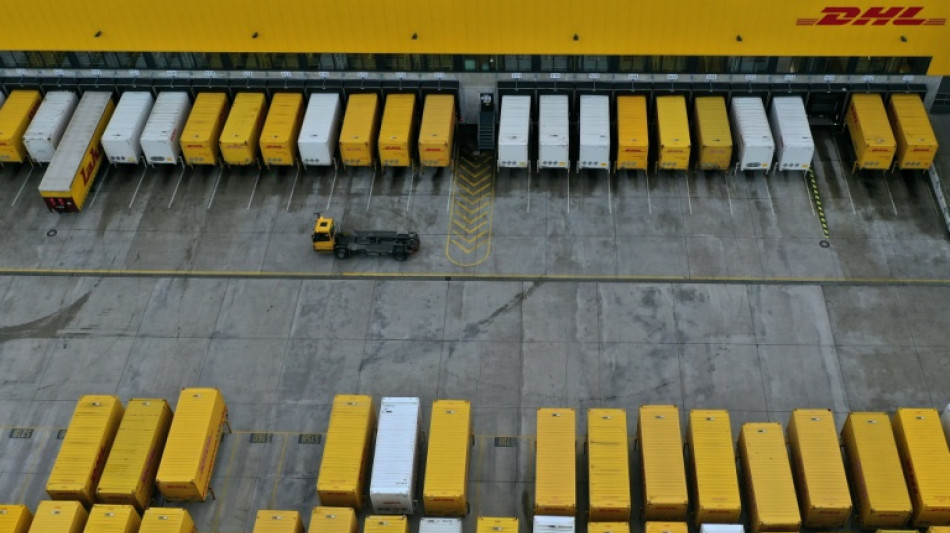 Le transporteur DHL annonce suspendre les livraisons vers la Russie et le Bélarus