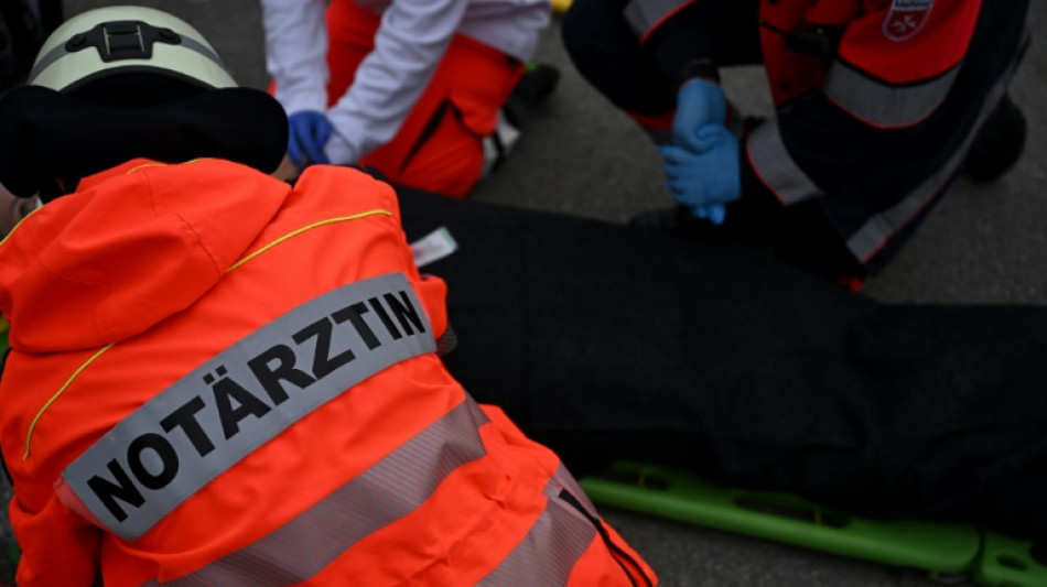 Zwei Tote und vier Schwerverletzte bei Unfall auf hessischer Landstraße