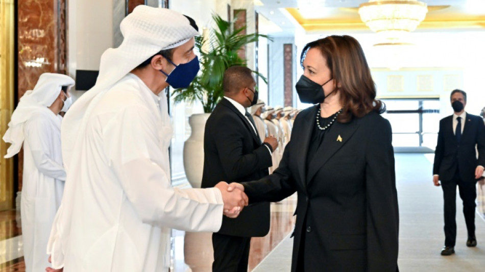 Kamala Harris lidera delegación de EEUU en encuentro con nuevo líder de los Emiratos