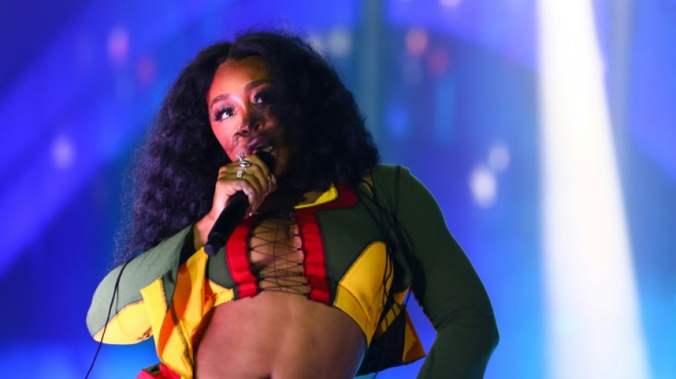 SZA lidera com nove indicações corrida ao Grammy, dominada por mulheres