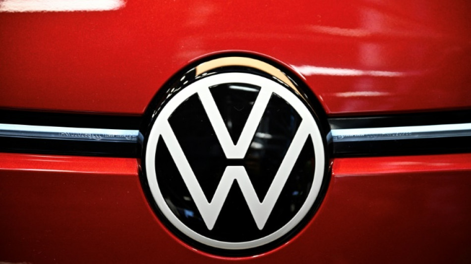 Sindicatos convocam greve em fábricas da Volkswagen na Alemanha