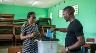 Les Gabonais votent sur la nouvelle Constitution, "tournant majeur" après le putsch