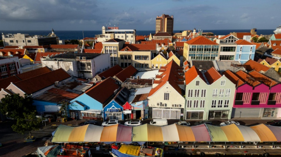 Curacao floating market reborn after Venezuela border reopened