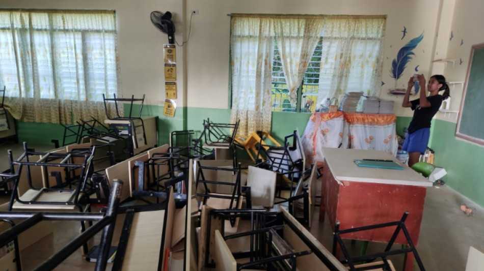 Philippines: après un fort séisme, les habitants craignent de rentrer chez eux
