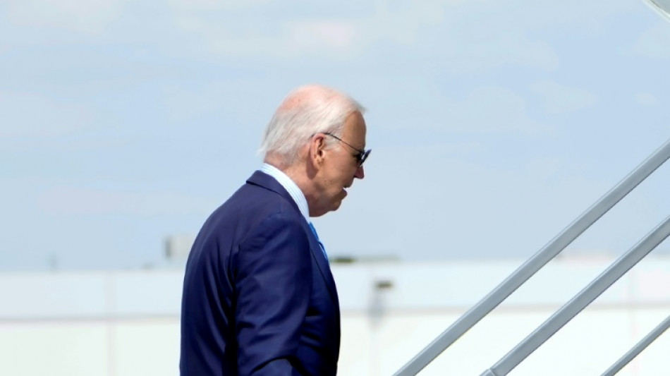 Biden cede e desiste de candidatura à reeleição