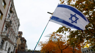 Jugendliche sollen in Bayern israelische Flagge mit Eiern beworfen haben