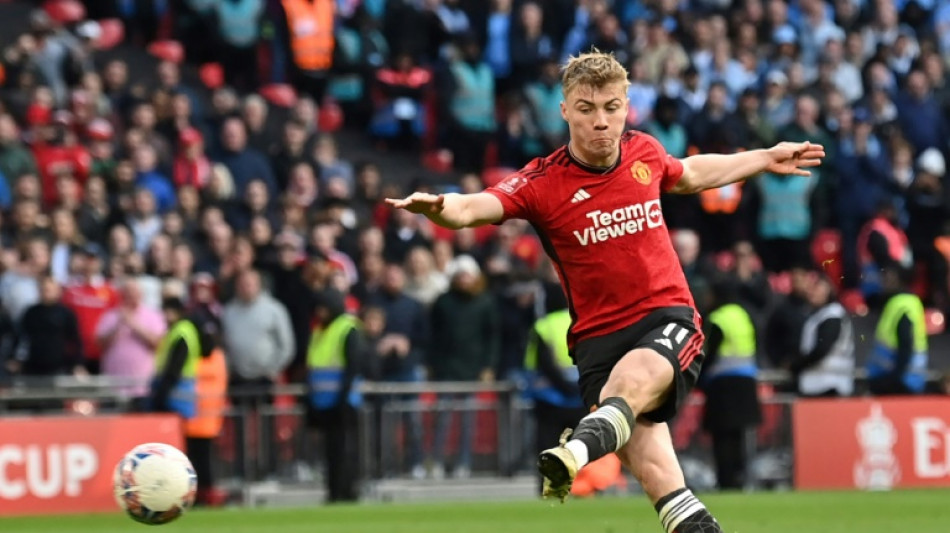 Man Utd edge Coventry on penalties to set up Man City FA Cup final