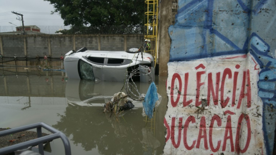 Temporal castiga Rio de Janeiro y deja al menos siete muertos