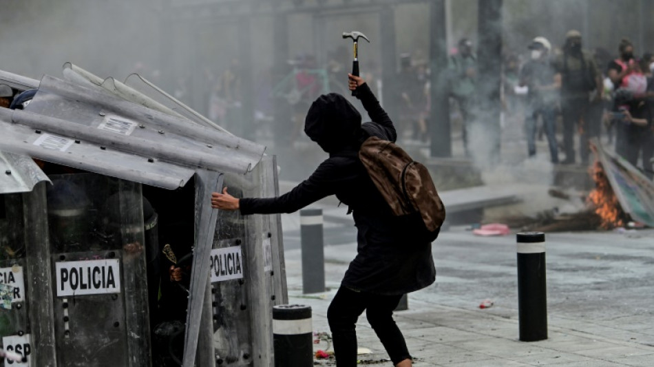 Mexico's women police squad on protest frontline