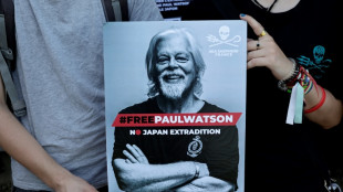 Baleines: Mobilisations en France contre l'extradition de Paul Watson du Danemark vers le Japon