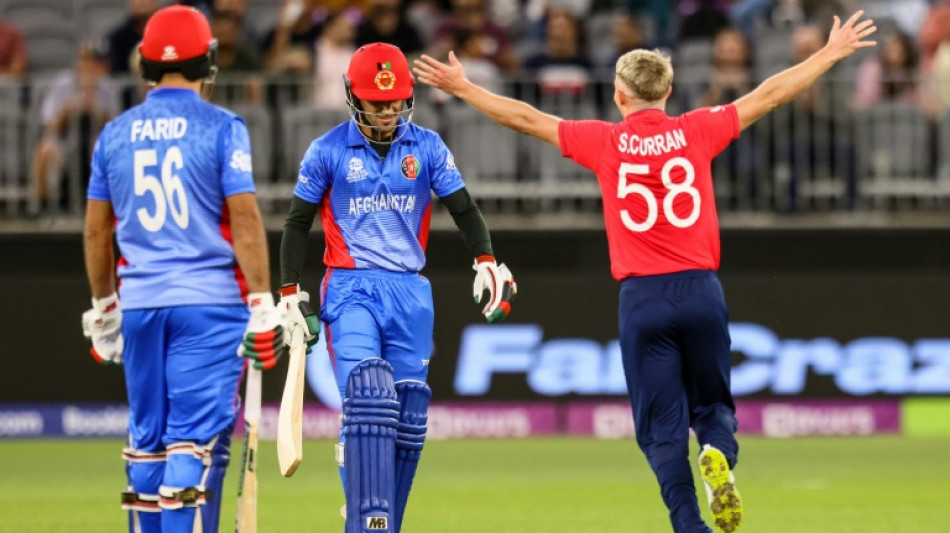 England's Curran sets sights on deflated Australia at World Cup