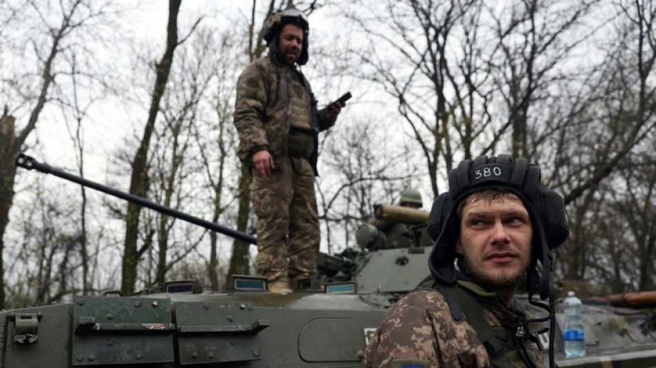 Ukraine: La Russie maintient la pression dans l'Est, la Finlande aux portes de l'Otan