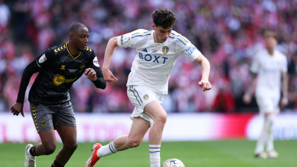 Tottenham sign Gray as Rodon returns to Leeds