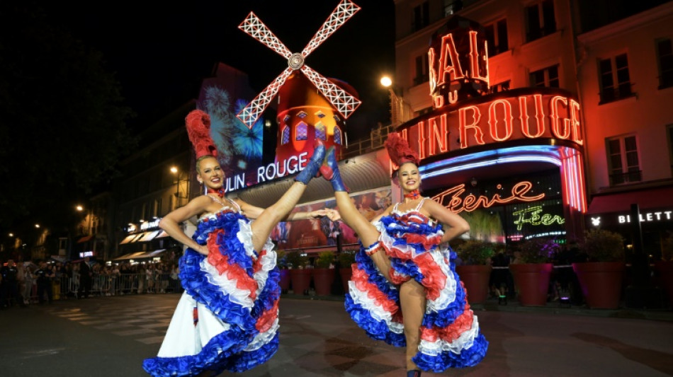 El Moulin Rouge de París recobra sus aspas antes de los Juegos Olímpicos