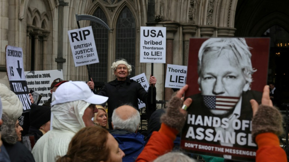 UK court set to issue Julian Assange extradition ruling