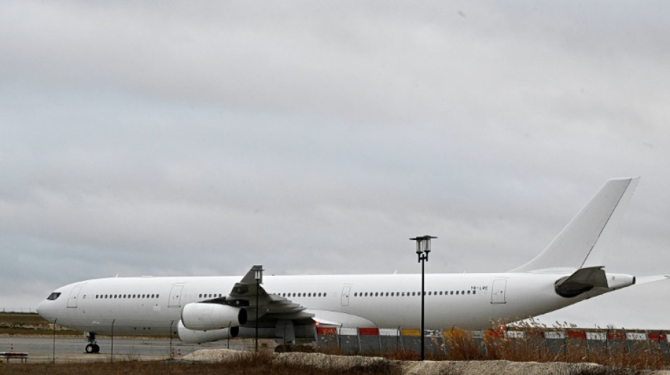 Nach tagelanger Blockade: Flugzeug von Frankreich nach Indien geflogen