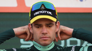 Nach Sturz: Rad-Star van Aert beendet Saison