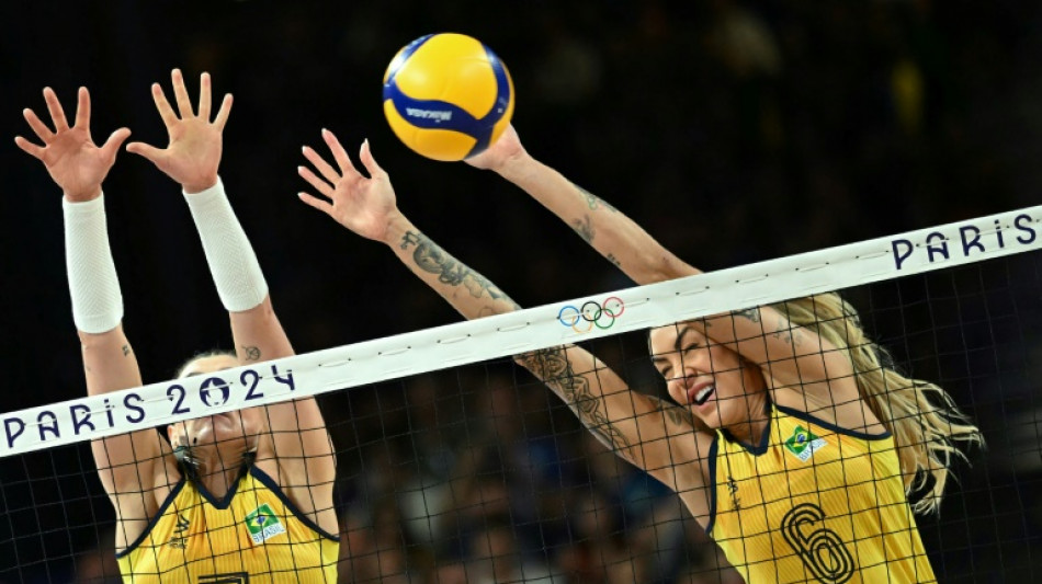 Com sede de revanche, Brasil enfrenta República Dominicana nas quartas do vôlei feminino em Paris